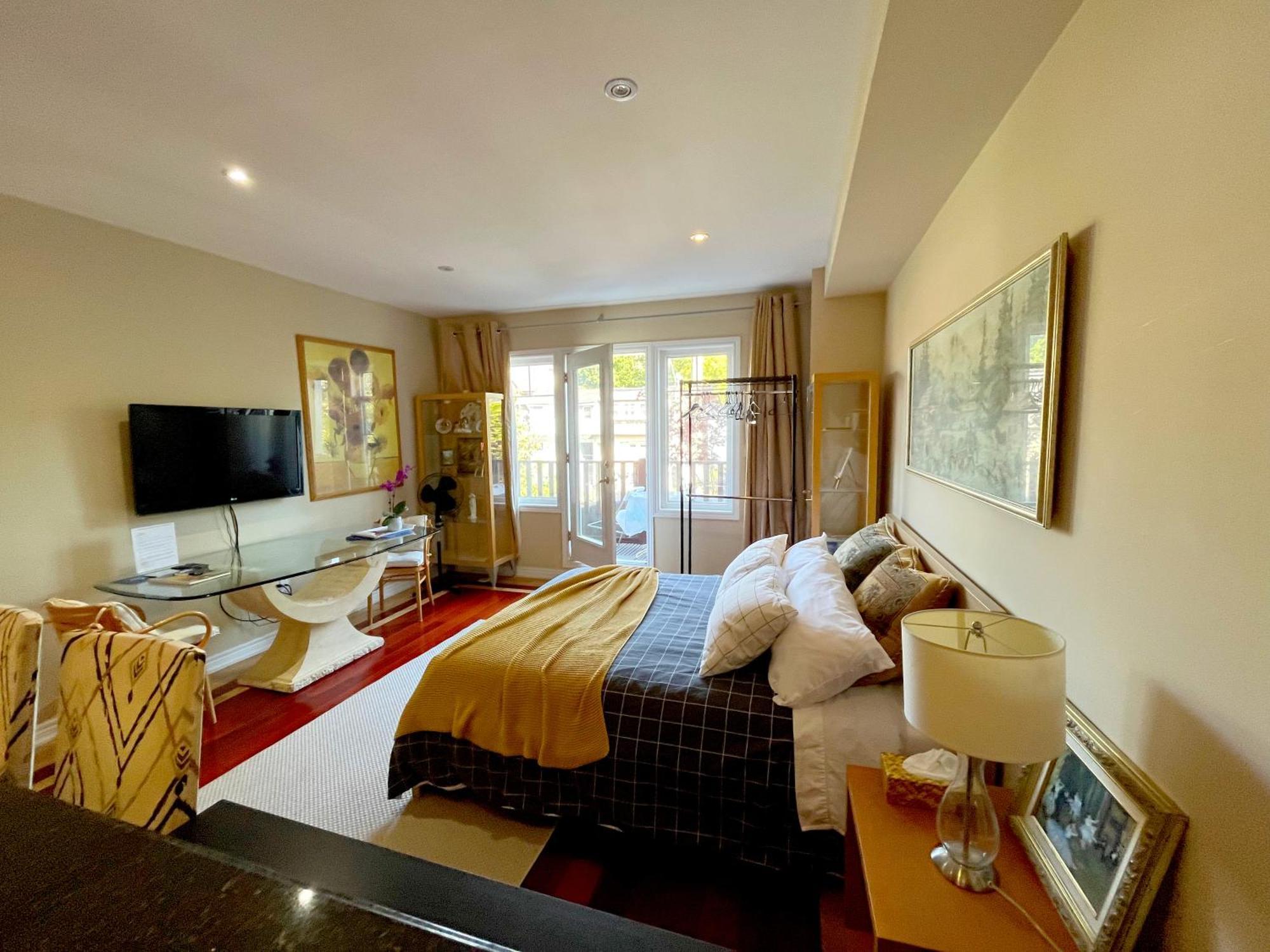 טורונטו Stunning Rooms In Townhouse Across The Beach מראה חיצוני תמונה